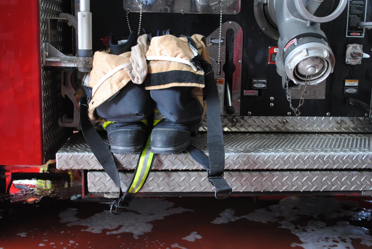 Firefighters Contain Building Fire in Grove Township Firefighters Contain Building Fire in Grove Township