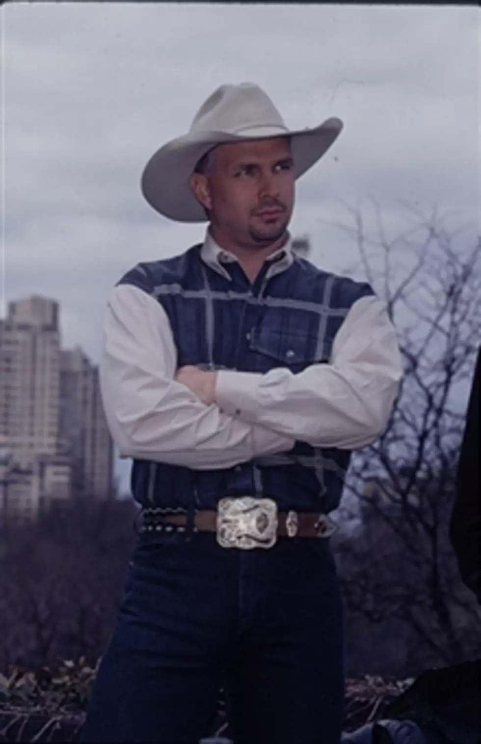 Questions for Garth Brooks From “Riley & Scot” [VIDEO]