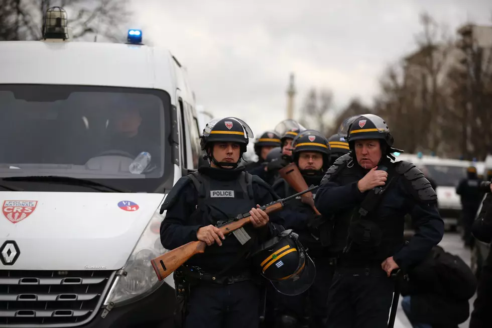 Dual Standoff Situations Unfolding in Paris