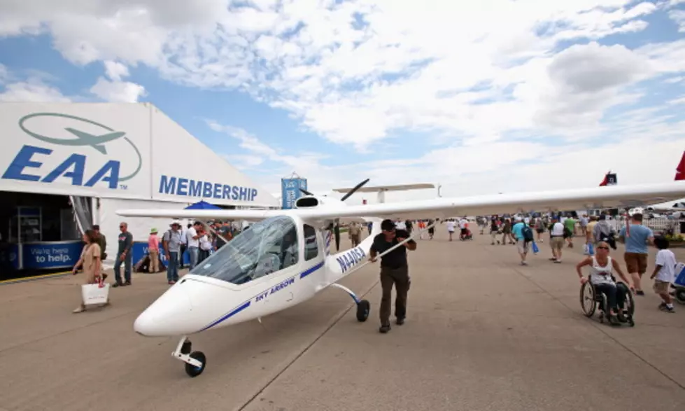 Throwback Thursday: When the EAA Fly-In Called Rockford Home