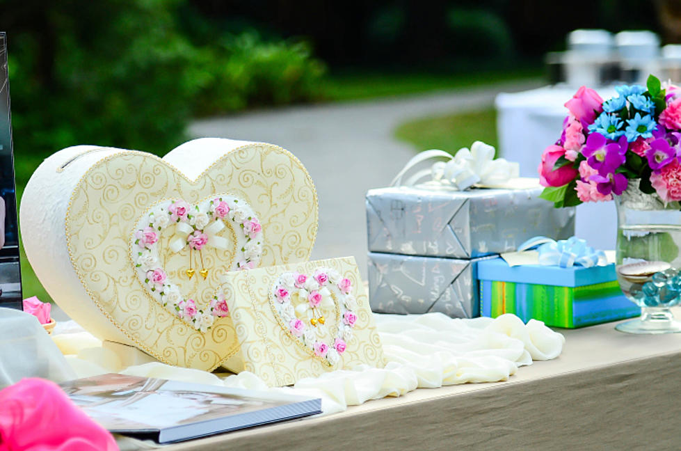 Average Wedding Gift Price In Illinois Is Almost $200