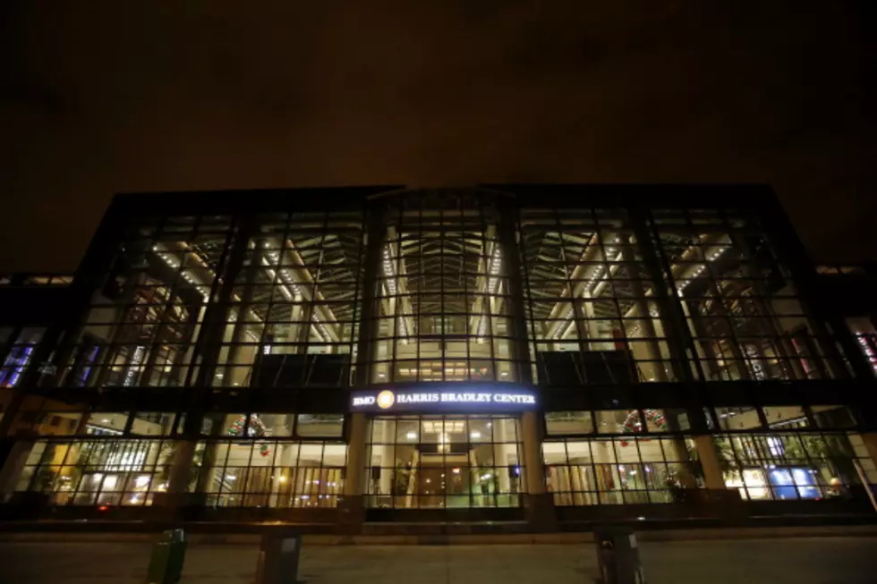 Watch Milwaukee&#8217;s Bradley Center Go Boom