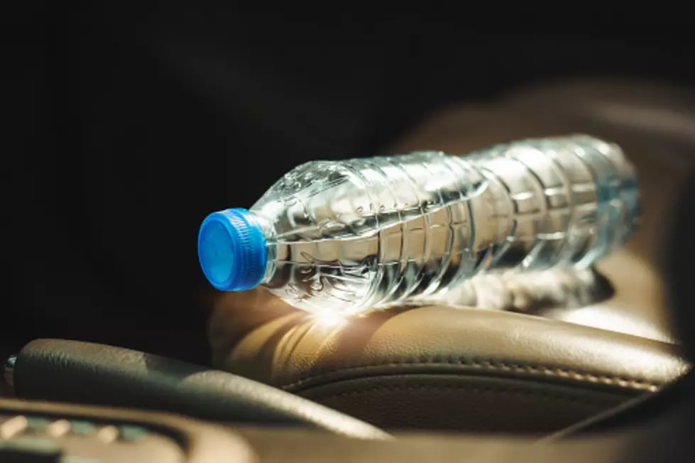 Is it safe to drink bottled water that's been in the sun?￼