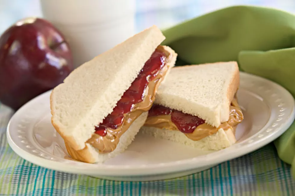 Chicago Restaurant Serves Up $350 Peanut Butter &#038; Jelly Sandwich