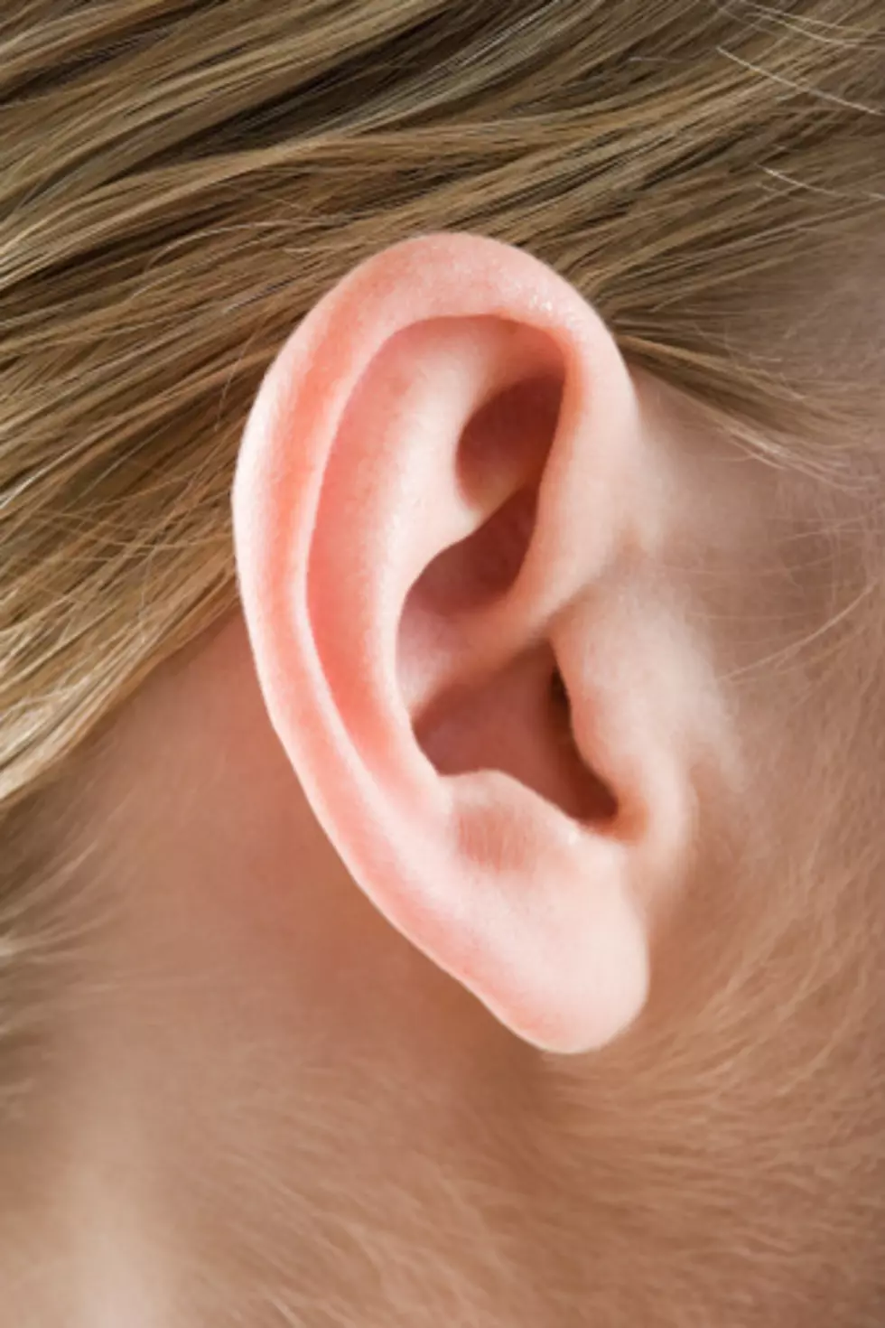 Hearing fix. Женское ухо.