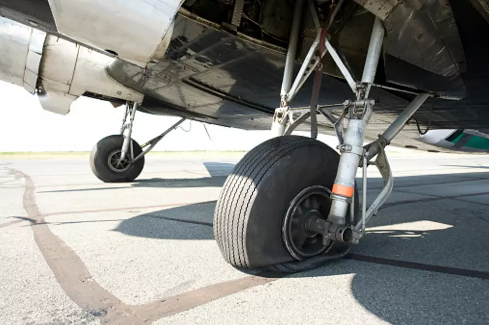 Small Plane Lands Safely After Losing Tire Over Chicago