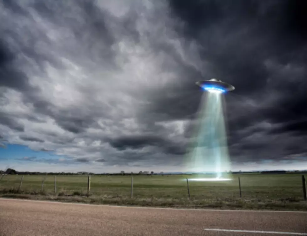 Why is Everyone Talking about UFOs in Illinois?