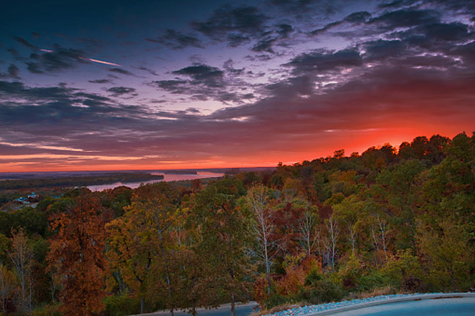 Picturesque Illinois Town Is Offering Free Land If You Move There