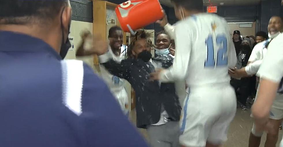 [VIDEO]Rockford Basketball Team Take Out Coach With Gatorade Bath