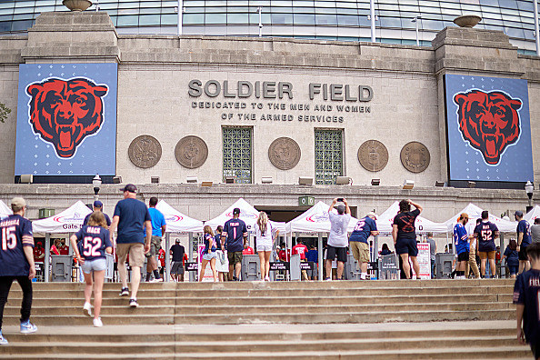 Former IL gov. defends Soldier Field's good name