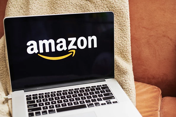Do We Have A Problem? Illinoisans Among "Most Addicted To Amazon"