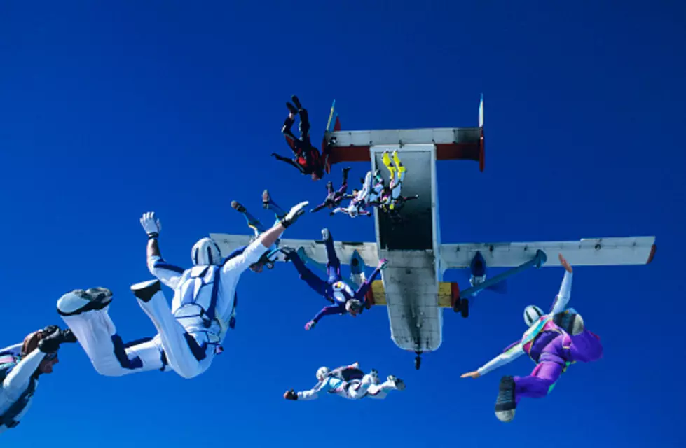 200 Illinois Skydivers Are Trying To Set A World Record This Week