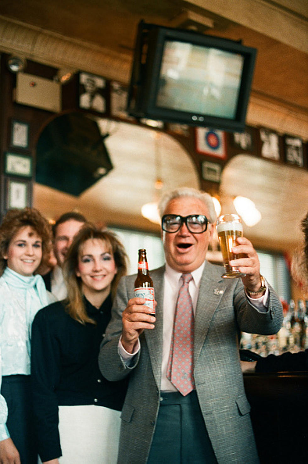 How Much Did Harry Caray Drink During His Life? Here's The Answer