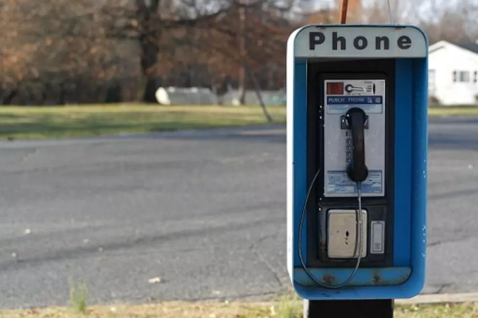 Payphones In Illinois: Can You Guess How Many We Have Left?