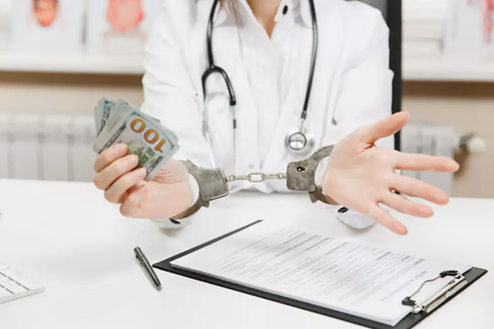 Illinois Doctor Gets 10 Years Prison For Fraud, Lying To Patients