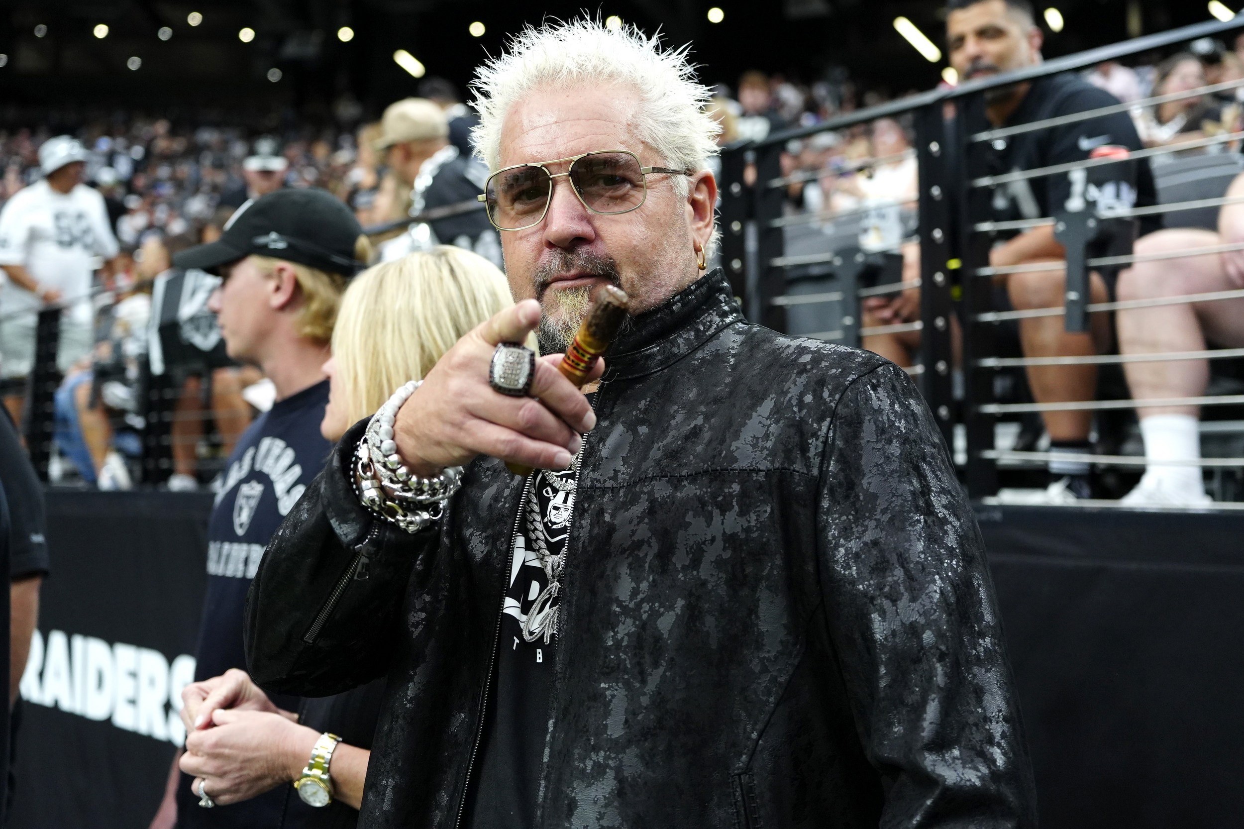 Guy Fieri: 2 Of The Best 5 Restaurants In America Are In Chicago