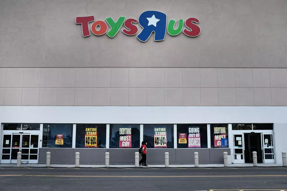 Toys R Us Is Back In Illinois 8 Years After Shutting Down