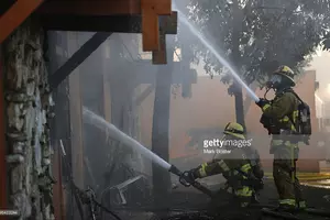 1 Dead in NE Iowa Apartment Fire