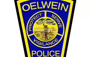 Oelwein Police Take 3 Into Custody On Arrest Warrants