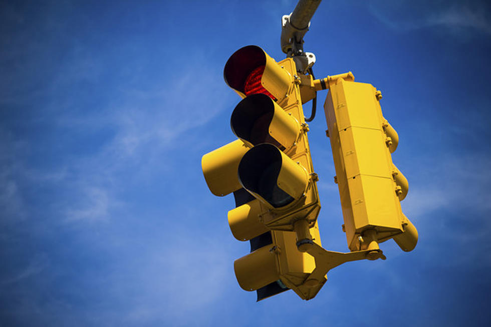 Traffic Lights Back in Operation at Intersection