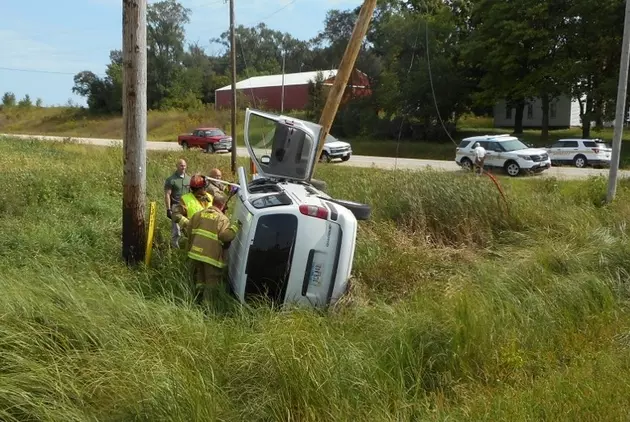 Van Hits Motorcycle Near Waverly, 2 Go to Hospital