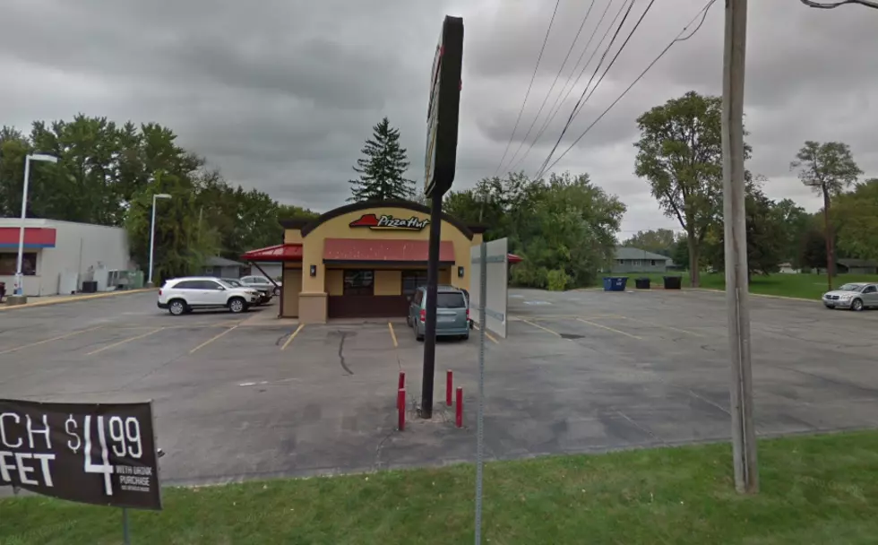 No More Pizza Hut In Oelwein, Indy, and More!