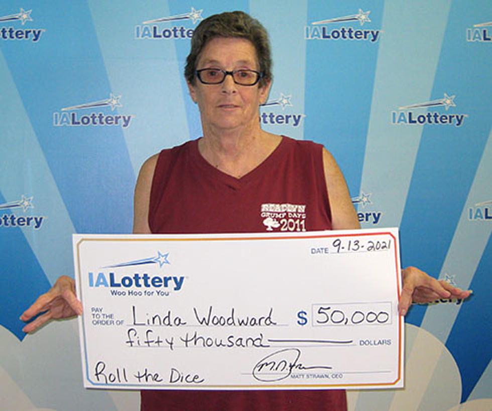 First Prize in New Scratch Game Won by Oelwein Woman