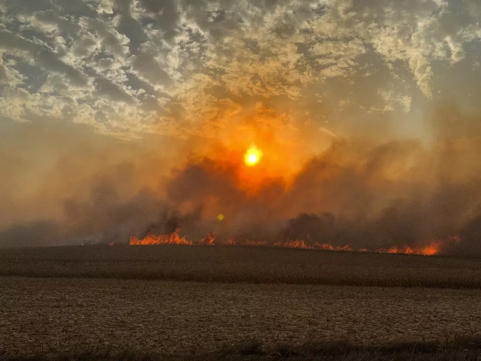 Iowa Farmers And Firefighters Tackle Massive Field Fire [PHOTOS]