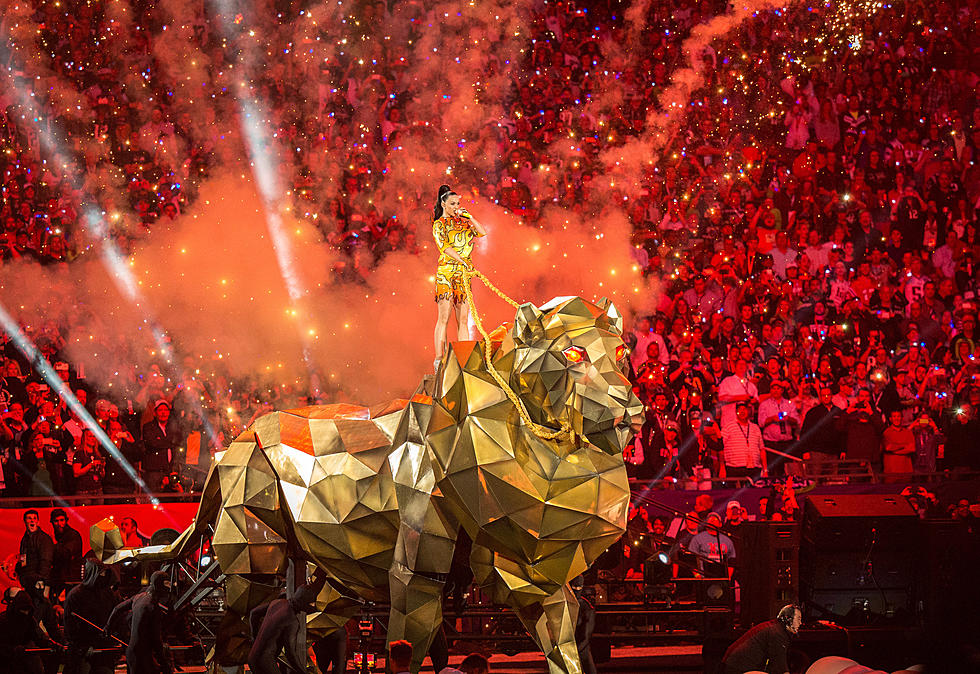 Katy Perry Easily Takes The Crown For One of The Best Halftime Shows Ever!