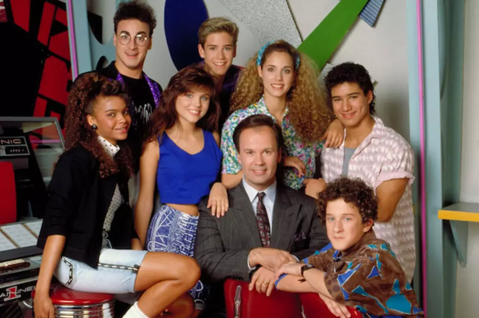 New ‘Saved by the Bell’ Pop-Up Restaurant Opens in Chicago [PHOTOS]