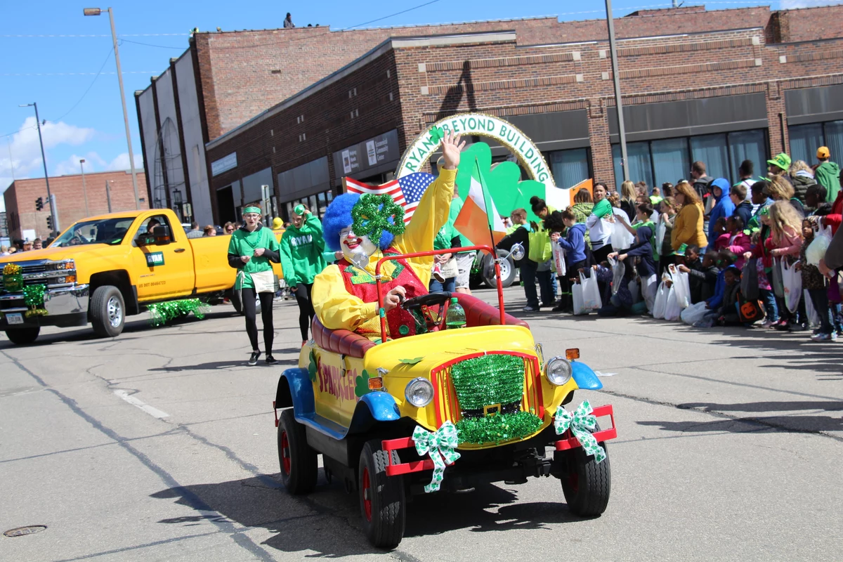 Cedar Rapids St. Patrick's Day Parade In 33 Seconds [Watch]