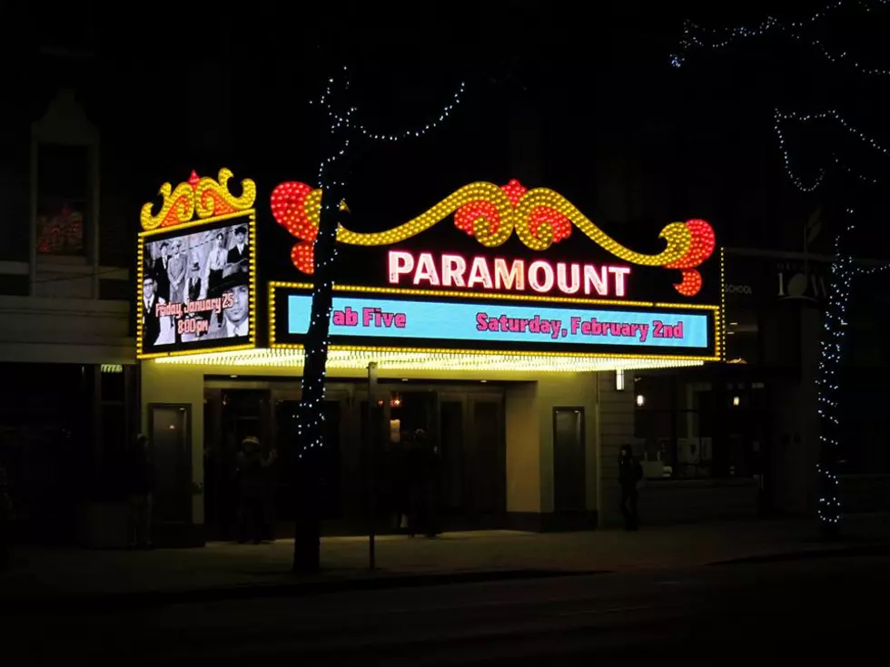 All ‘Signs’ Point to A Busy Winter at the Paramount [PHOTOS]