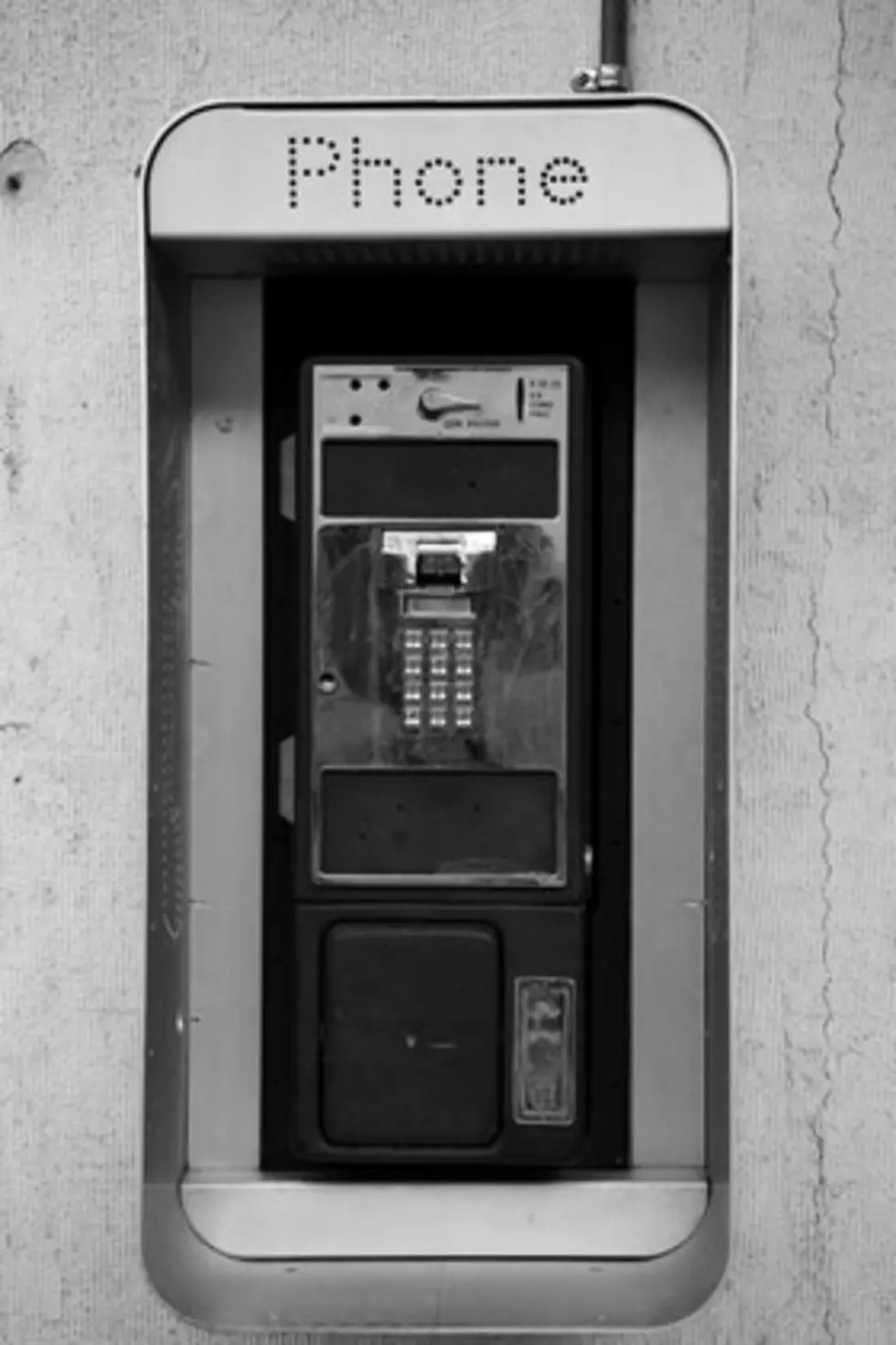 Is There A PayPhone In Cedar Rapids?