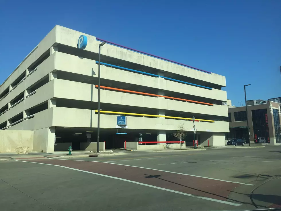 This Building In Cedar Rapids Might Make Your Eye Twitch