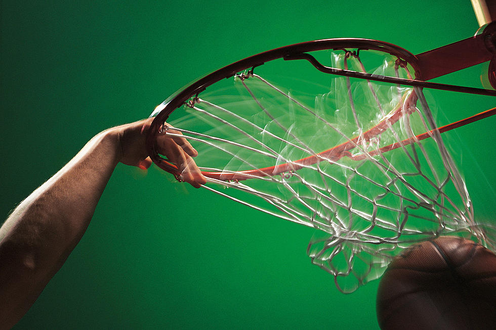 Monster Dunk Ends Iowa High School Hoops Game Early [VIDEO]