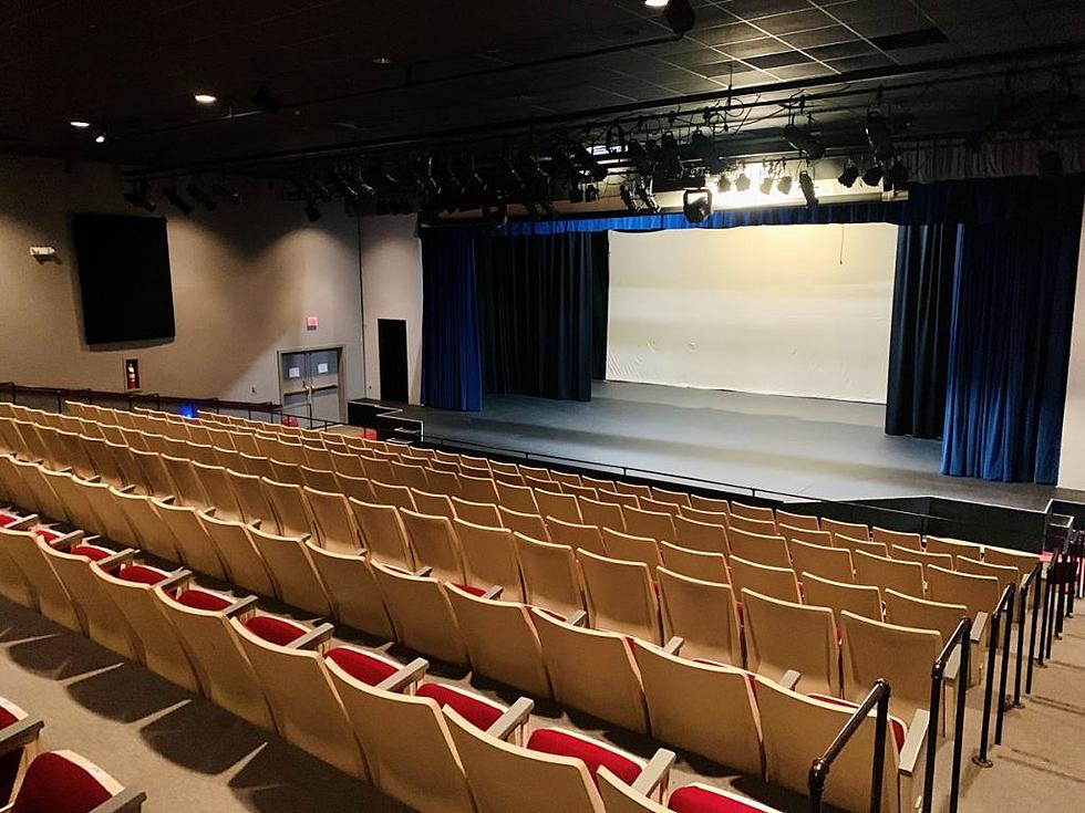 A Popular Eastern Iowa Theatre Is Getting a New Life [PHOTOS]