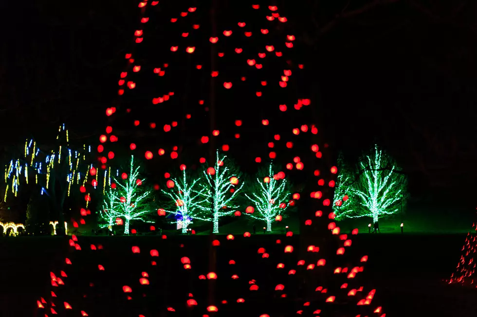 Two Iowa Towns Mark New and Old Time-Honored Holiday Tradition