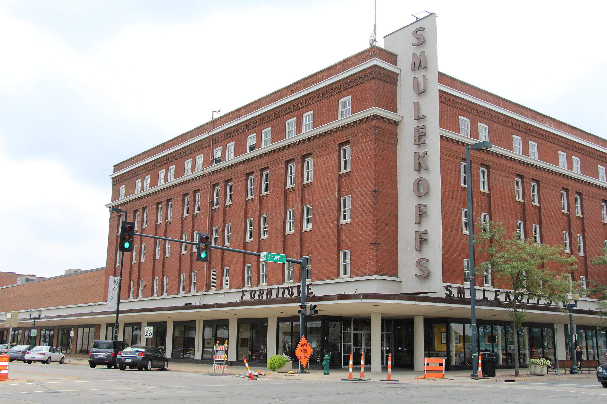 Smulekoff S Building In Downtown Cedar Rapids Has Been Sold