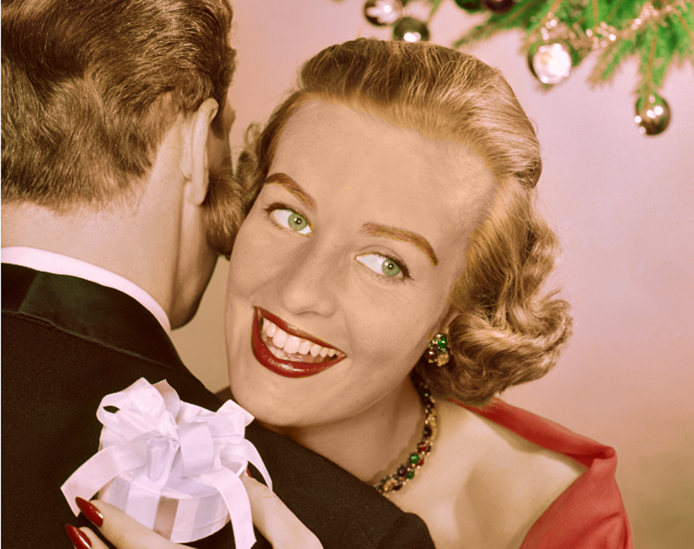 How Long Should You Date Someone Before You Buy Them A Christmas Gift? – The Counseling Corner