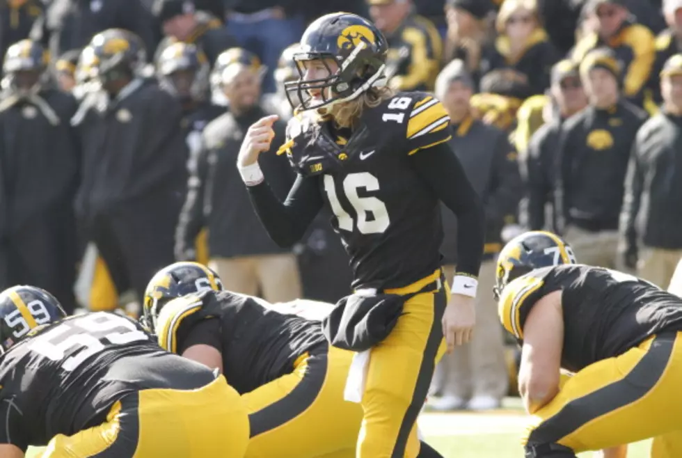 Get Your First Look At The New Iowa Hawkeye Football Team On Saturday