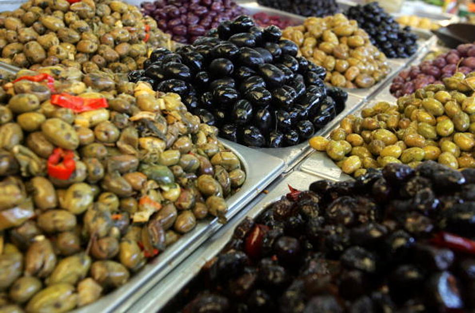 Green or Black Olives? — Great Debate
