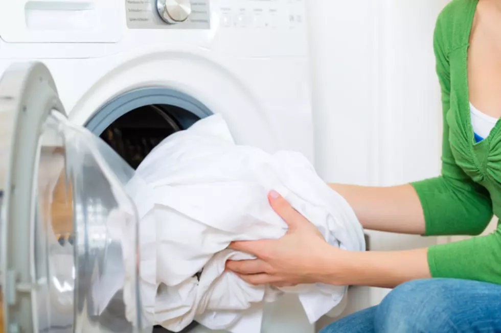 Your Washing Machine Really COULD be Eating Your Socks [VIDEO]