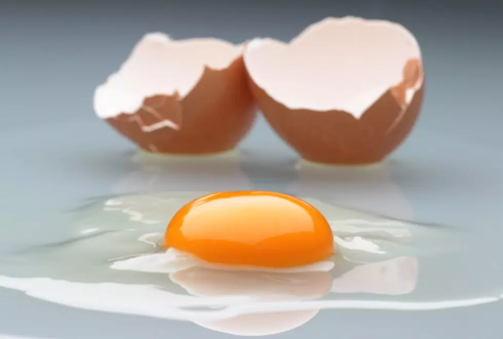 The Secret to Living Long is Apparently Eating Eggs and Staying Single