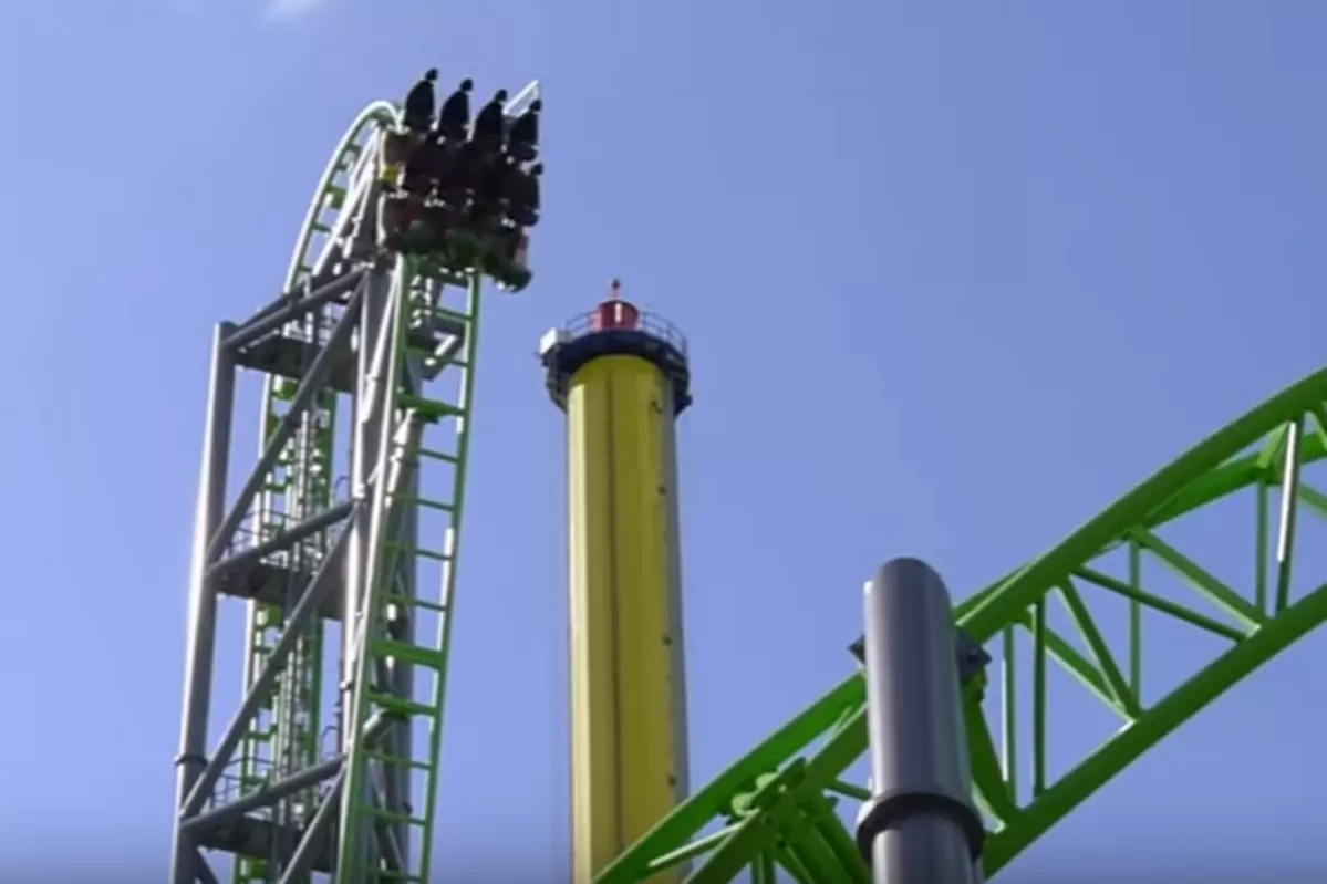 Monster Strands Riders for More Than 5 Minutes [PHOTO/VIDEO]