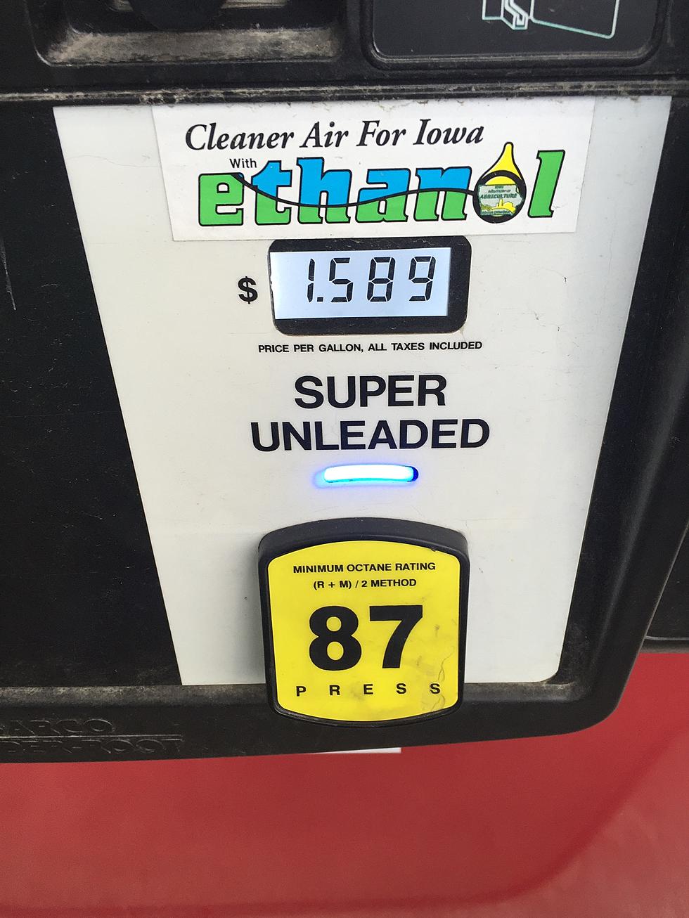 Gas Prices Continue to Drop Across Eastern Iowa