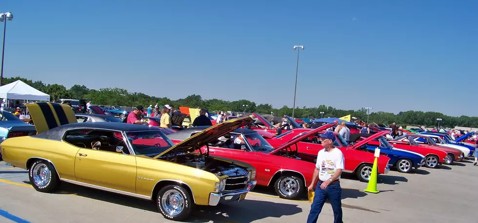 &#8216;Cruisin&#8217; The Ave&#8217; Car Show Hits Hawkeye Downs On Saturday [GALLERY]