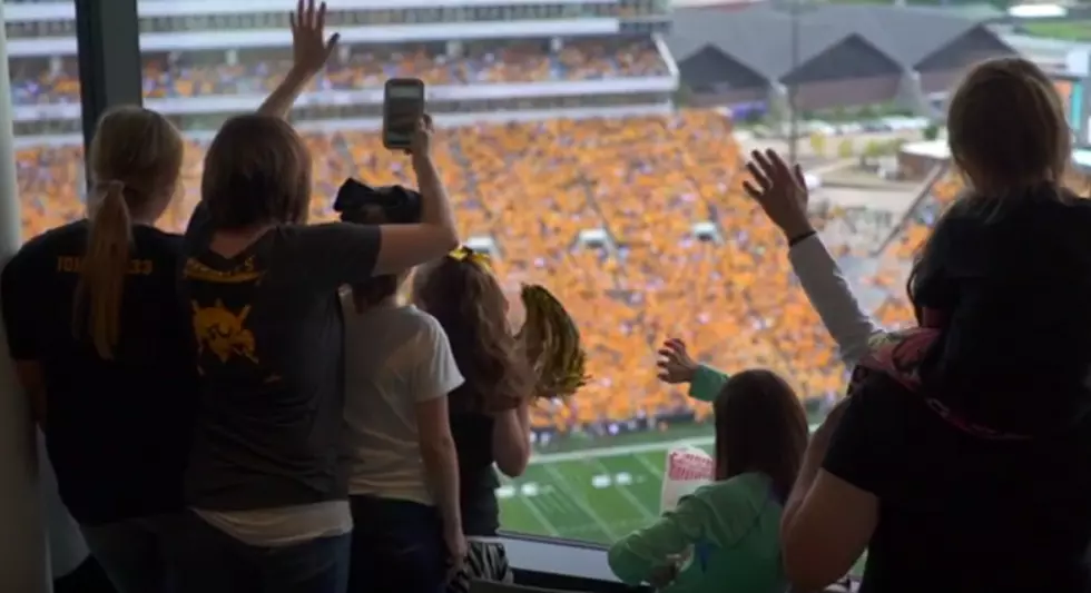 The Iowa Wave is Officially Happening at the Holiday Bowl