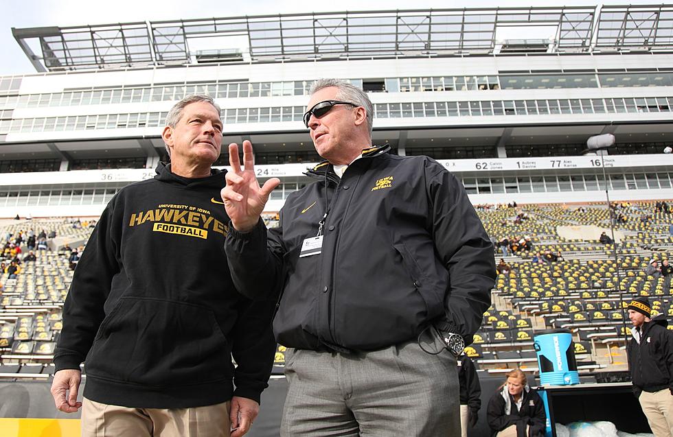 Iowa Athletic Director Gary Barta Diagnosed With Cancer