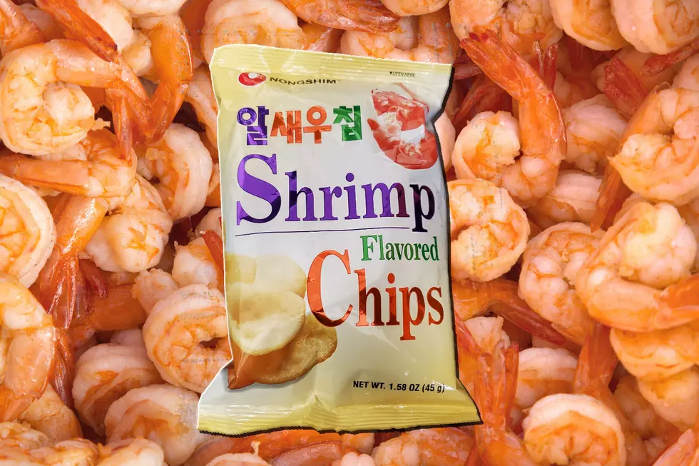 Brain & Courtlin Try Shrimp-Flavored Chips [WATCH]