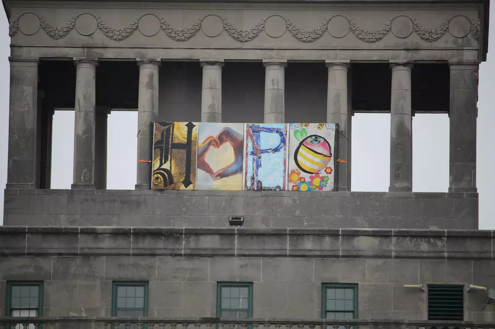 Mural of &#8220;HOPE&#8221; Towers Over Cedar Rapids [PHOTOS]